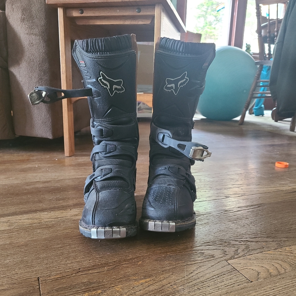 Motocross boots